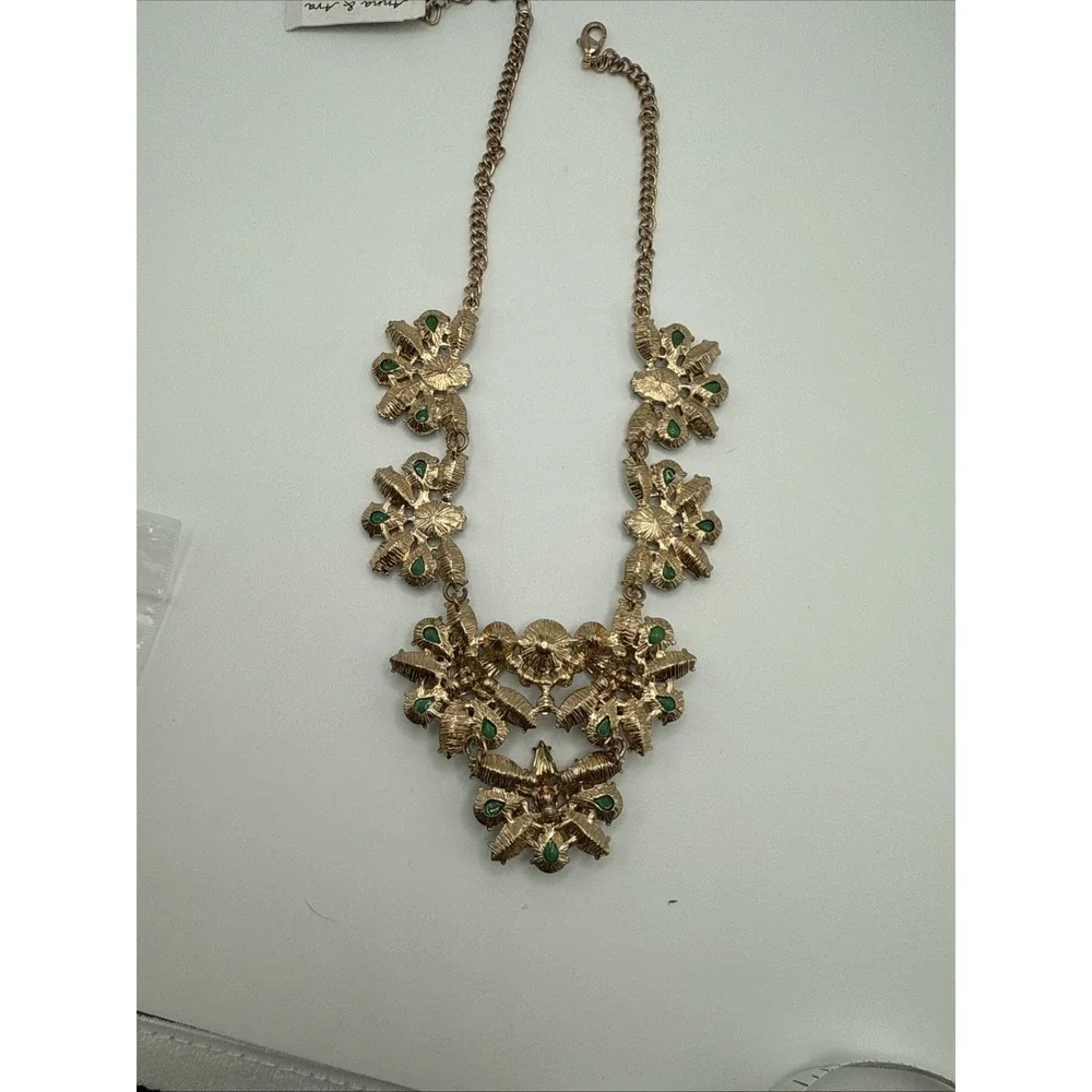 Gorgeous Anna & Ava Gold Tone W/ Green & Clear Rhinestone Necklace  17-20 Inches